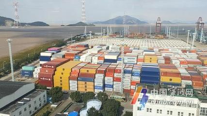 小拖輪“拖動”世界大港新突破 寧波舟山港“一港兩拖”歷史終結(jié)